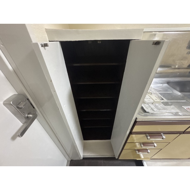 サンロイヤル武蔵野102号室 内観