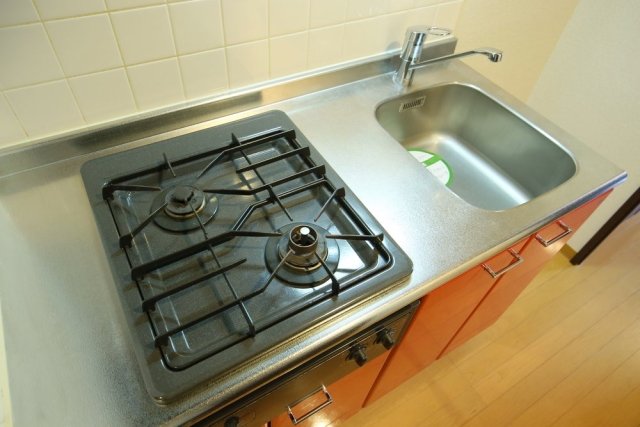 サンテミリオン飯田橋3階 システムキッチン（2口ガスコンロ）