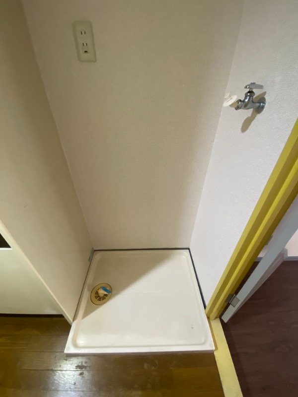 ヴィヴレワコー1階 洗濯機置き場