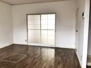 ホワイトホーム リビング