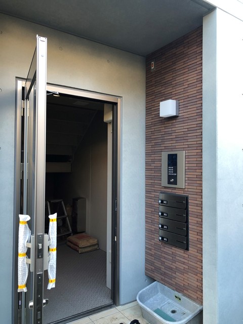 カーサ新高円寺 エントランス