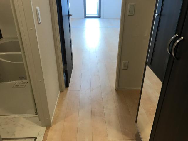 アプリコット 廊下