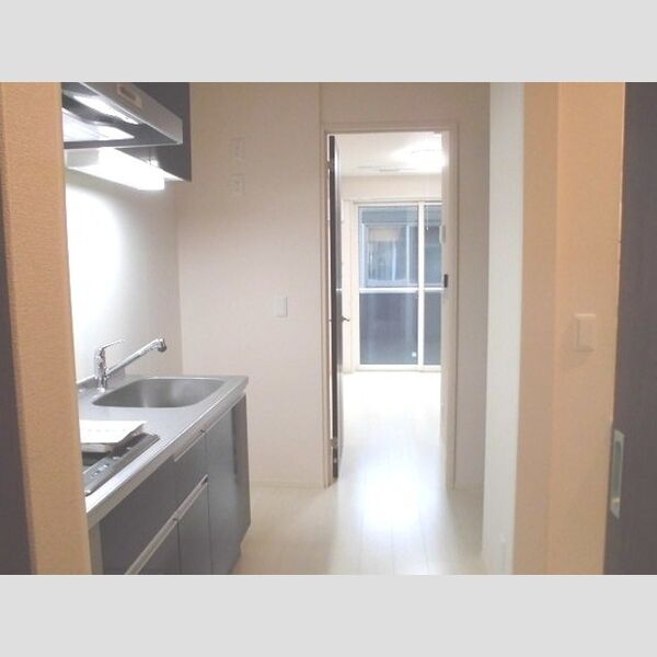 プリムヴェール　弐十五番館303号室 キッチン前