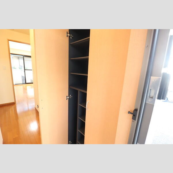 サンピラー シューズボックス