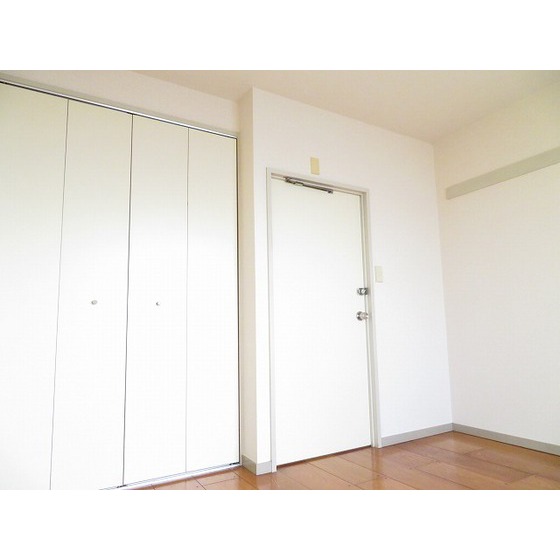 パークヒル航空公園0403号室 洋室①5.5帖