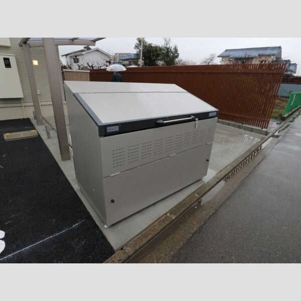 サニーサイド　Ⅱ 専用ごみストッカー