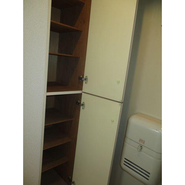 ワールドレジデンス大森7階 収納