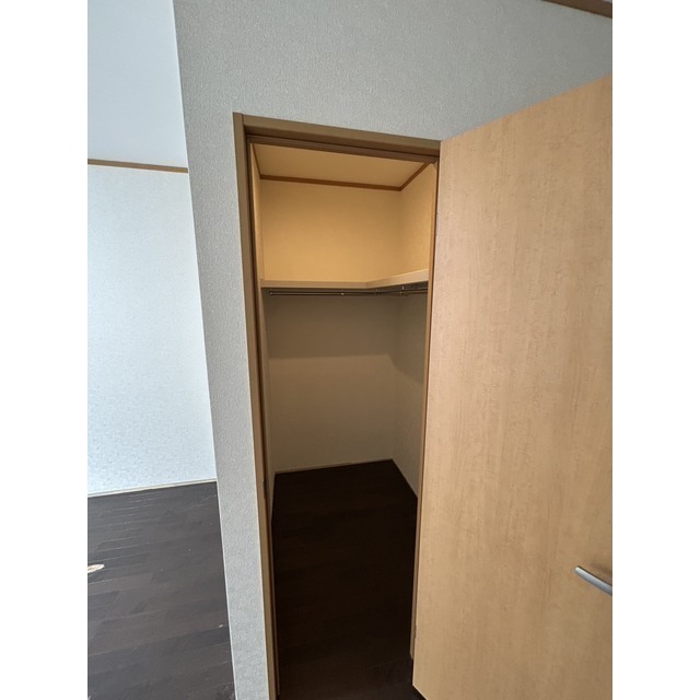 アムール Tea204号室 内観