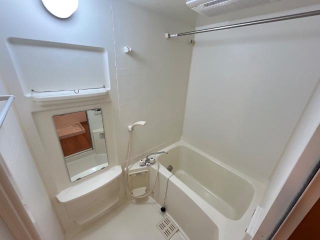 ガーデンヒルズNAKAYAMA参番館 バス