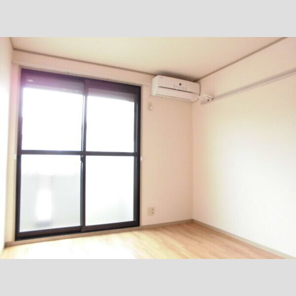 103号室