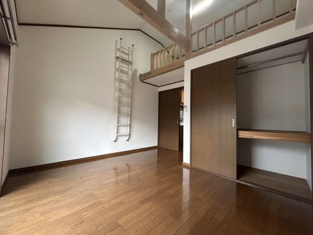 ムーンロータス リビング