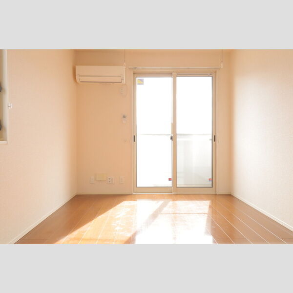 ウィット吉川　B リビング