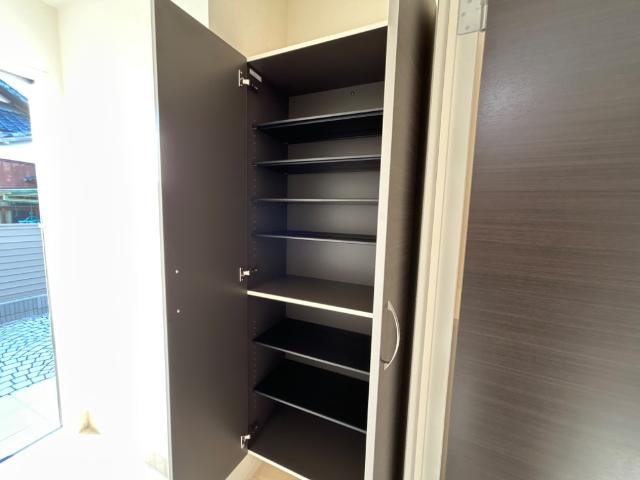 チャーム・ツートンB 下駄箱