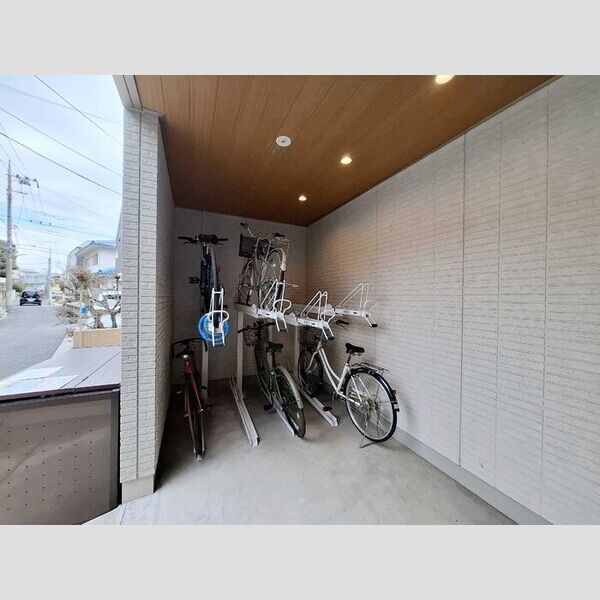 グランメゾン・下高井戸 駐輪場