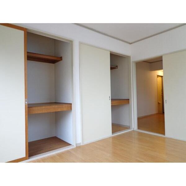 エステートピア小沢双206号室 リビング