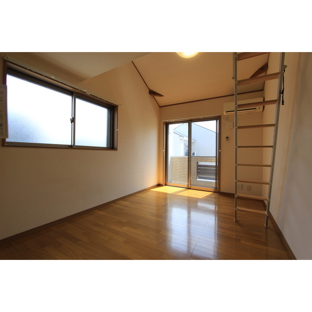 エム　カルチェ 内観