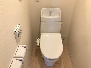 所沢市小手指町アパート新築工事 シャワー付トイレ（イメージ）