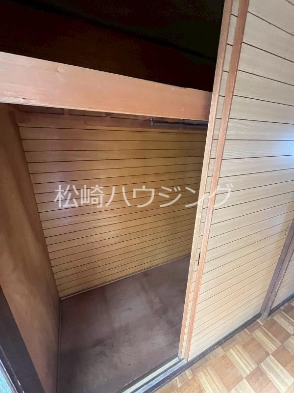 豊玉中1丁目貸家 収納