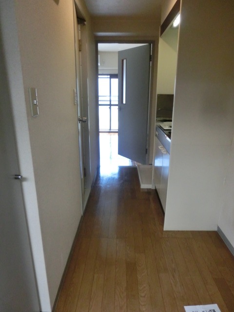 ドミール赤塚 玄関