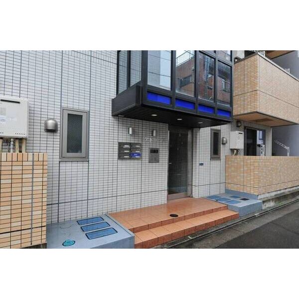 アドバンス 外観