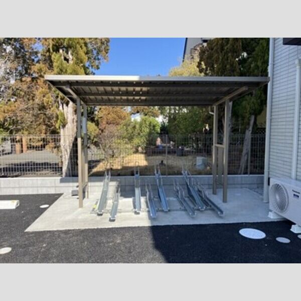 サリサ.j 駐輪場