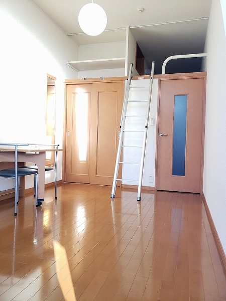 レオパレスライズ 内観