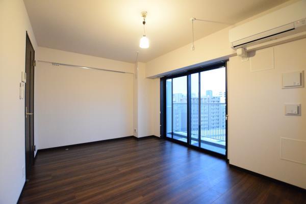 マインズ・コム白金 リビング