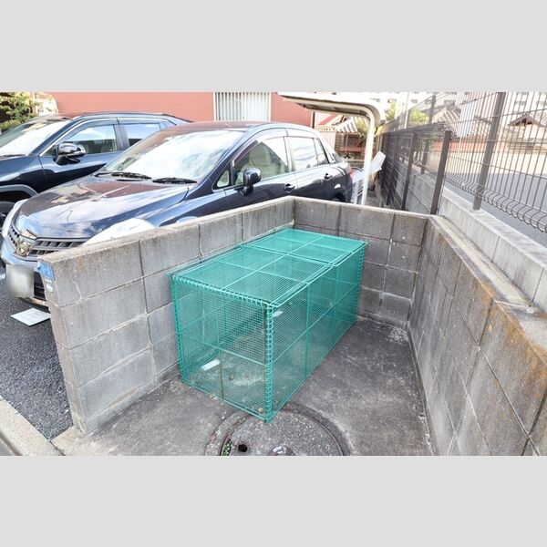 グレイス ゴミ置き場