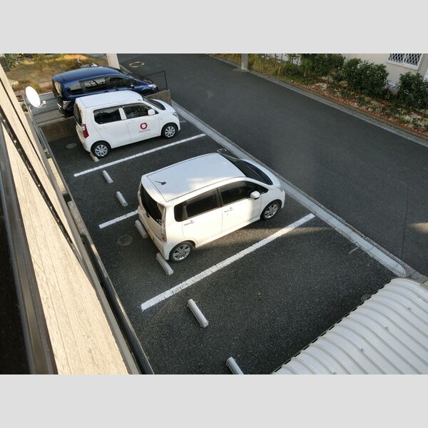 シャルマン・ロージェ　T 駐車場