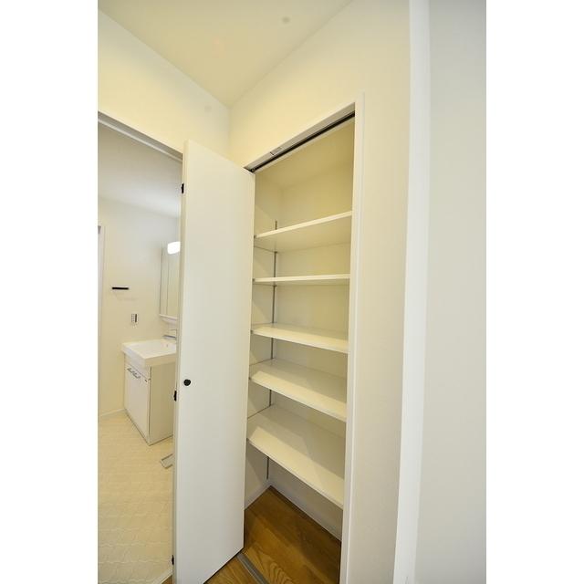 芦花公園の家2階 玄関