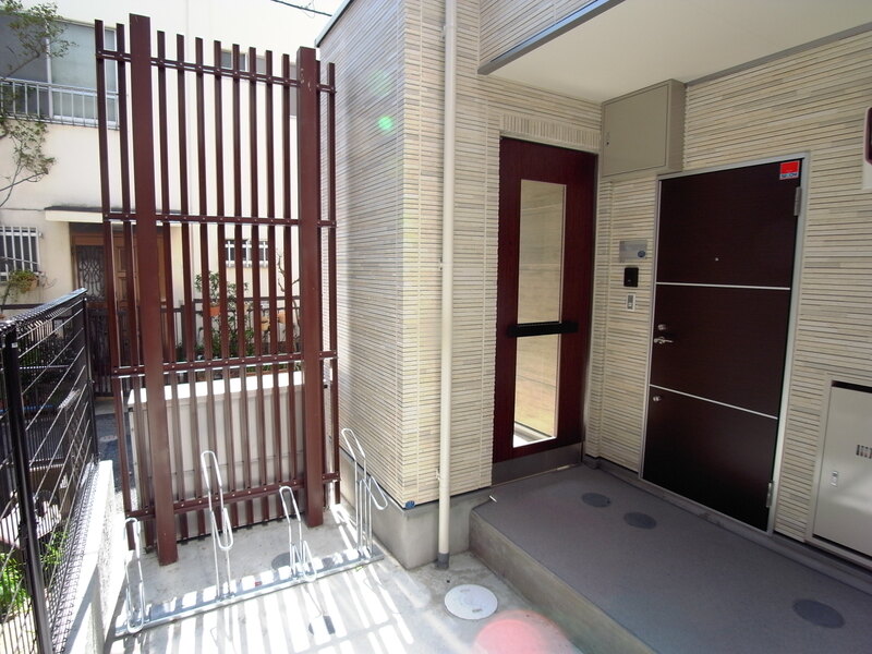 リブリ・パルテール2階 エントランス