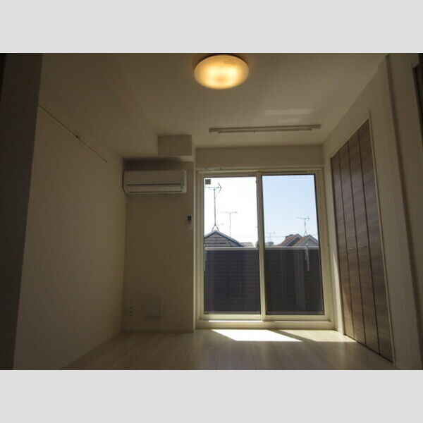 アンジュール大谷口303号室 洋室