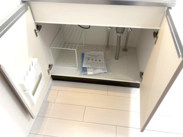 ピースフルパレス世田谷502号室 収納