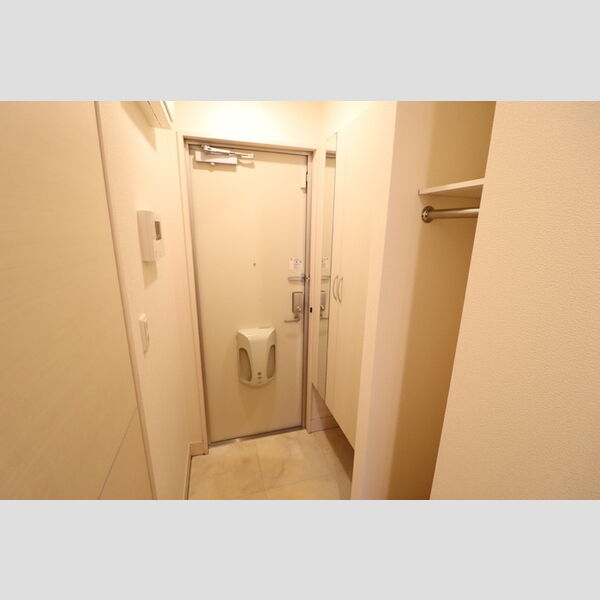 ソフィアクレール　B102号室 玄関