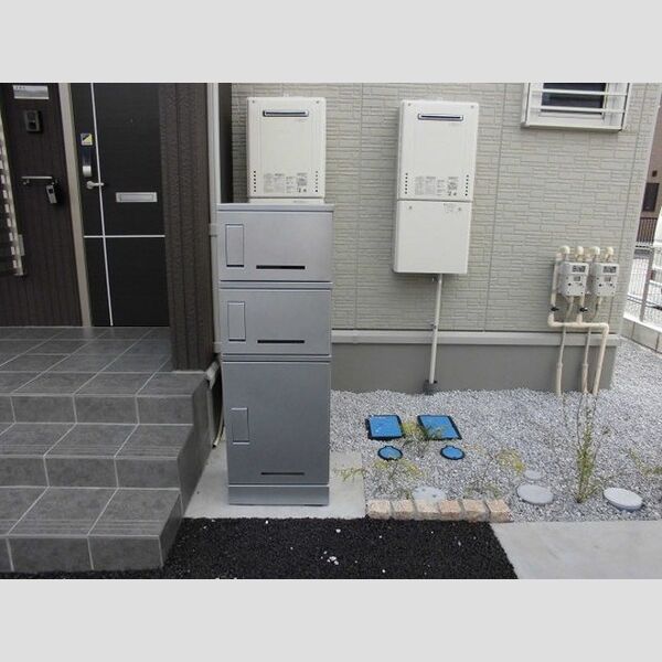 サン・コーポラス 宅配ボックス