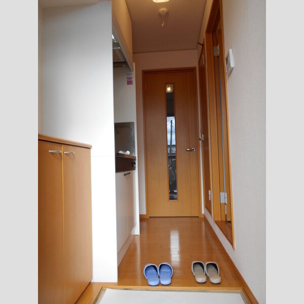 リリーフ・K 玄関