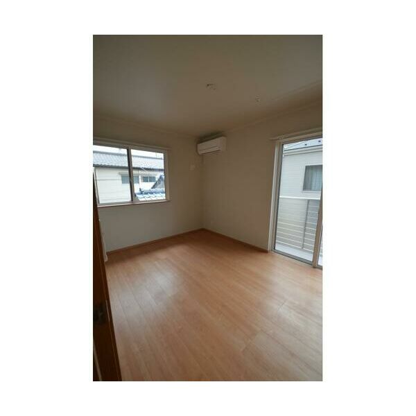 越谷市蒲生東町貸家 リビング