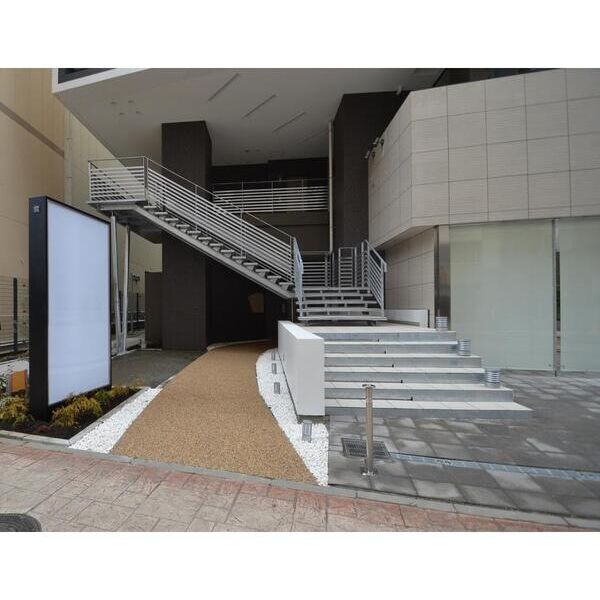 溝口レジデンス703号室 エントランス