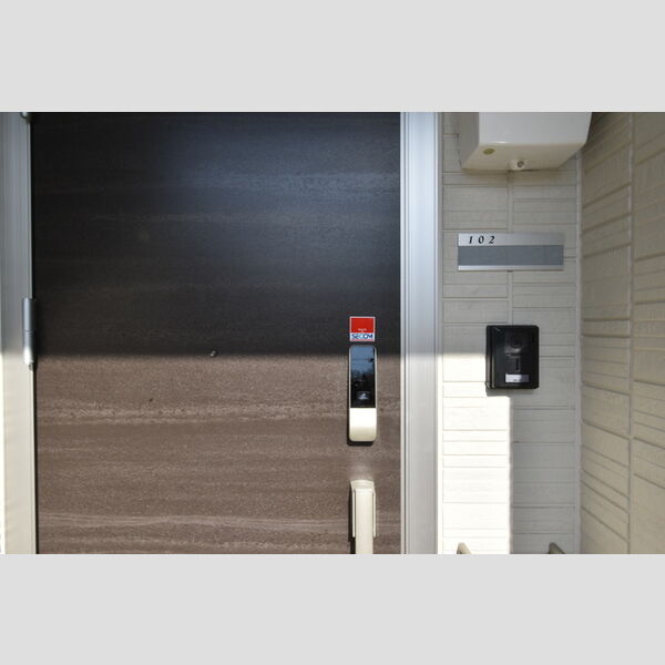 セッテ ルーチェ 玄関