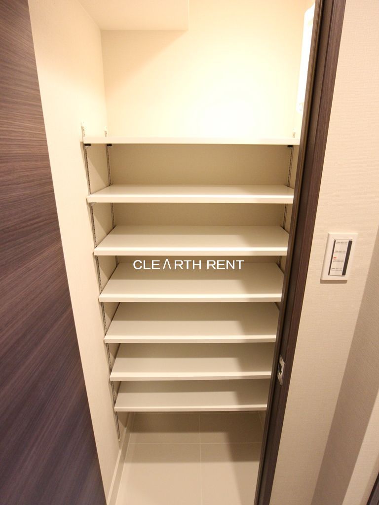 コンシェリア目白 ＴＨＥ ＧＲＡＮＤ ＲＥＳＩＤＥＮＣＥ ☆シューズインクローゼット