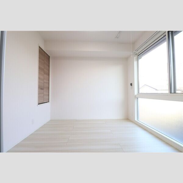 パークメゾン美幸町203号室 洋室