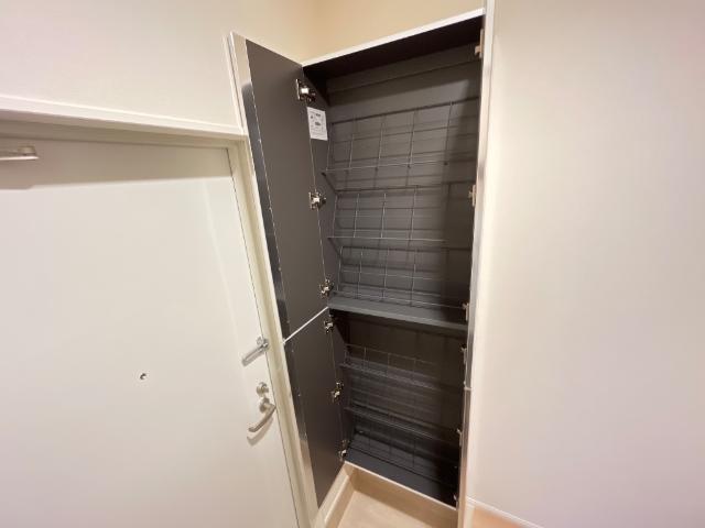 アコード・Ｋ103号室 下駄箱