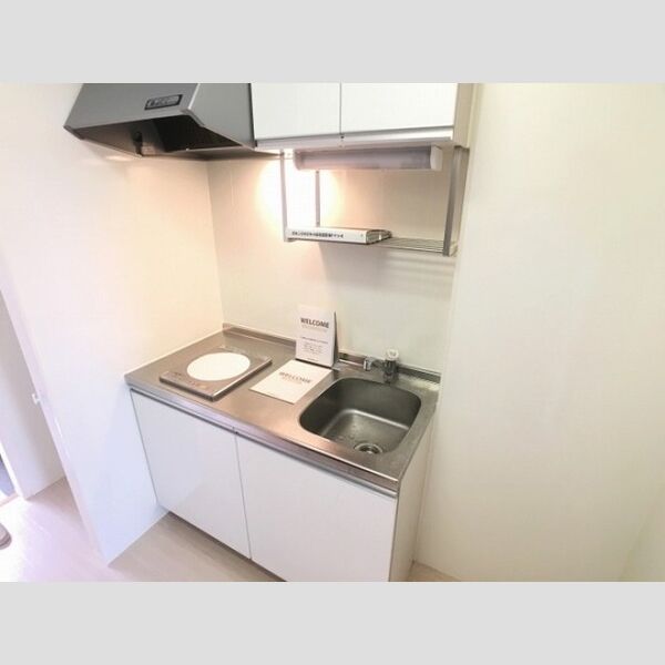 ゴールドヒルズ107号室 キッチン