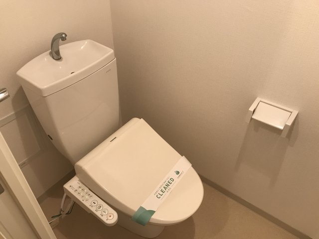 イーリスコート桜上水1階 トイレ
