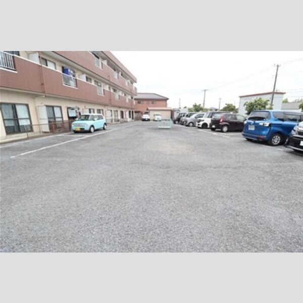 ハートリーフレジデンス103号室 駐車場