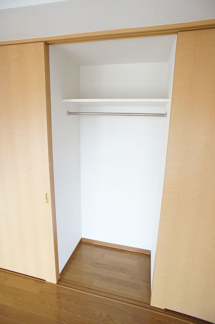 マリンパレス登戸0805号室 収納