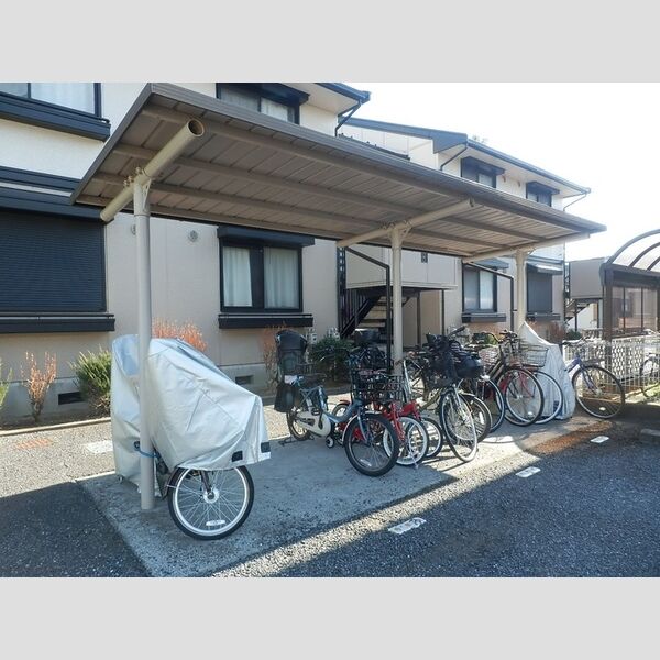 ジョイナス東大宮 駐輪場