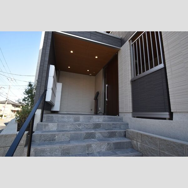 La.GALLERIA 建物入り口