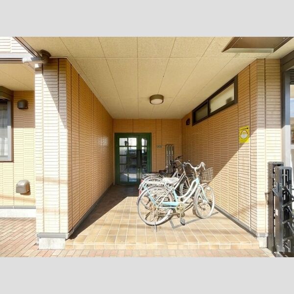 ジュネス・ド・フルール エントランス