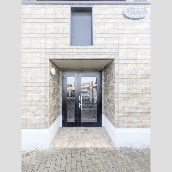 ハーヴェストヒルズ　C301号室 エントランス